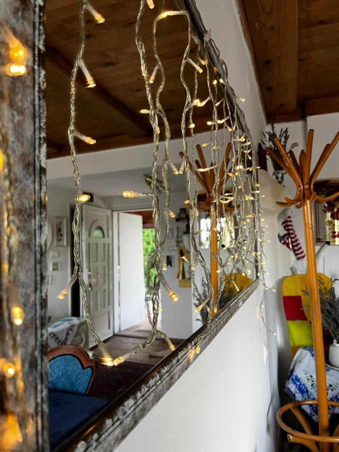 Holiday Home Amila Високо Екстериор снимка