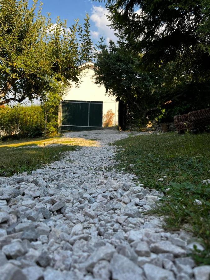 Holiday Home Amila Високо Екстериор снимка