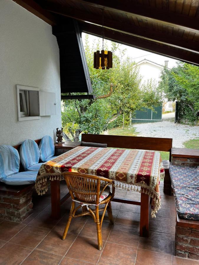 Holiday Home Amila Високо Екстериор снимка