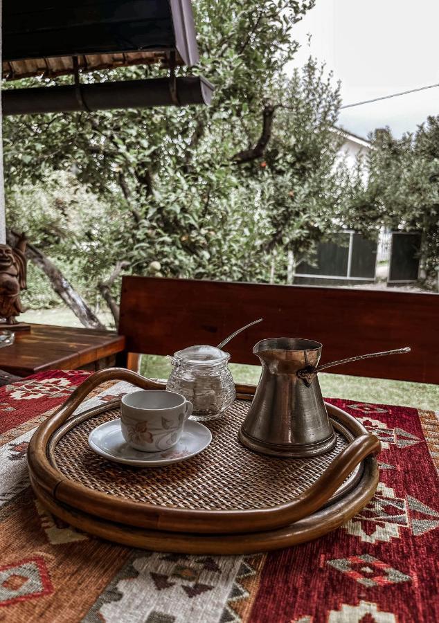 Holiday Home Amila Високо Екстериор снимка