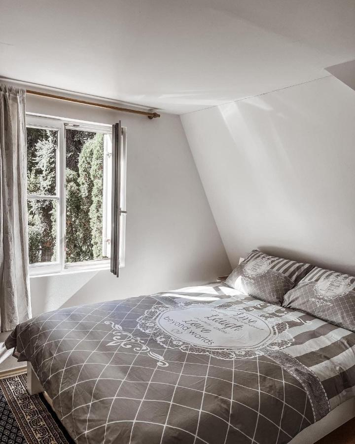 Holiday Home Amila Високо Екстериор снимка
